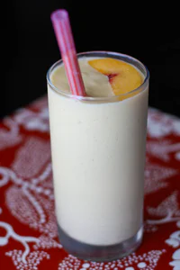 https://image.sistacafe.com/w200/images/uploads/content_image/image/93995/1455797741-Tropical-Greek-Yogurt-Smoothie-Recipe-Aggies-Kitchen-2.jpg