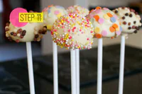 https://image.sistacafe.com/w200/images/uploads/content_image/image/95399/1456127205-DIY-How-To-Make-Cake-Pops11.jpg