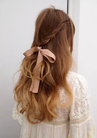 https://image.sistacafe.com/w200/images/uploads/content_image/image/98947/1456979540-33-Adorable-Hairstyles-with-Bows-10.jpg