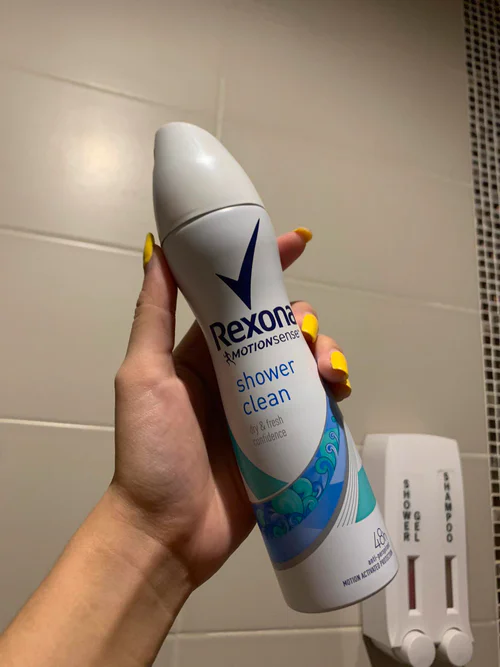 หน้าร้อนนี้มั่นใจในวงแขนเพราะใช้ Rexona shower clean