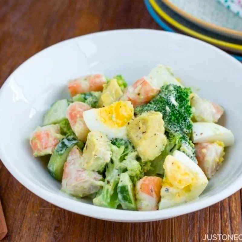 Broccoli & Shrimp Salad สลัดแสนอร่อย ส่งตรงจากญี่ปุ่น