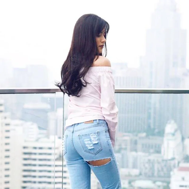 สองแฟชนยนสขาดแนวใหม Butt Ripped Jeans ขาดตรงกน แซบสด