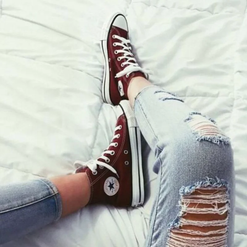 สวยพร้อมลุย มิกซ์ลุคสวยง่ายๆ ด้วยรองเท้าผ้าใบ 'Converse For Girl'