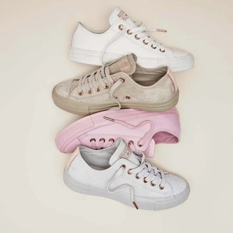 ใหม่สุดๆ รองเท้าผ้าใบ 'Converse Spring Blossom Pack' สวยหวานบาดใจ 