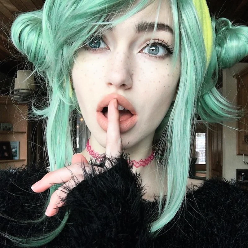 25 ไอเดียกับ 'ผมสีเขียว' สดใสต้อนรับซัมเมอร์จากสาวๆ ใน Instagram