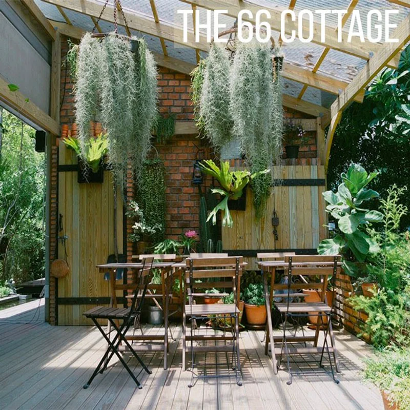 "The 66 cottage" คาเฟ่ในสวนสไตล์อังกฤษ 