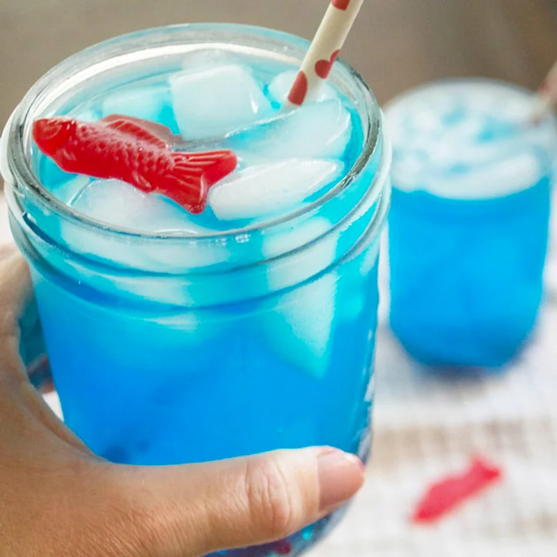 Ocean Water Blue Punch เมนูเครื่องดื่มสีฟ้าสดใส ซาบซ่าชื่นใจแบบไม่เหมือนใคร