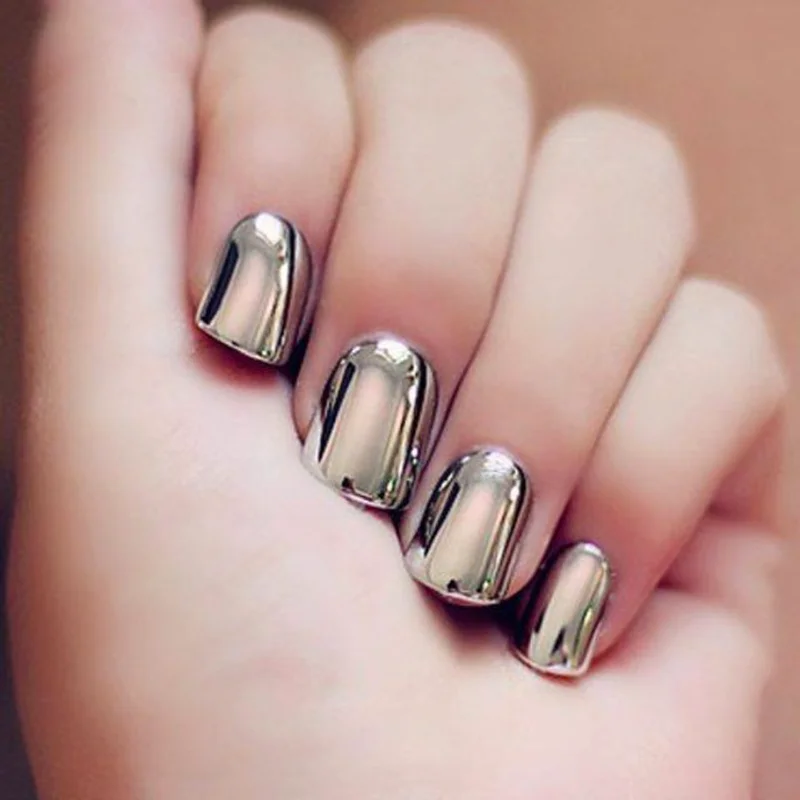 รวม 30 ไอเดีย ทาเล็บสีเมทัลลิค 'Metallic nails' เล็บสวย...คลาสสิค ลงตัวเวอร์!